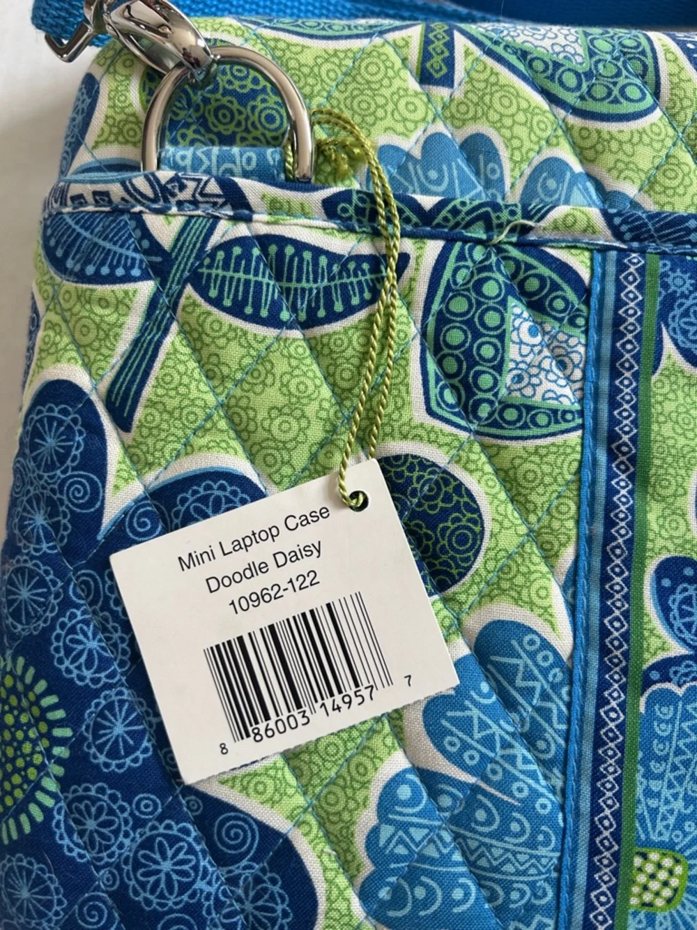NWT Vera Bradley Mini Laptop Case in Doodle Daisy